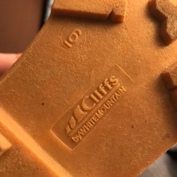 Cliffs by White Mountain ankle boots size 6 - Picture 4 of 4